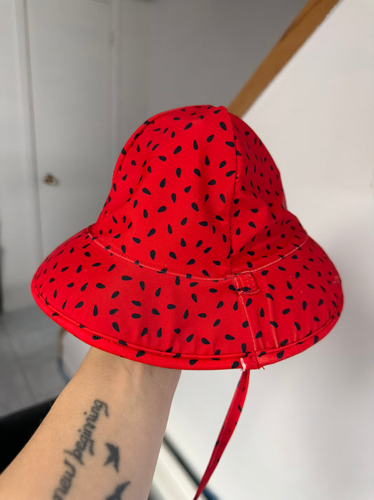 Maillot de bain surface 6 mois avec chapeau