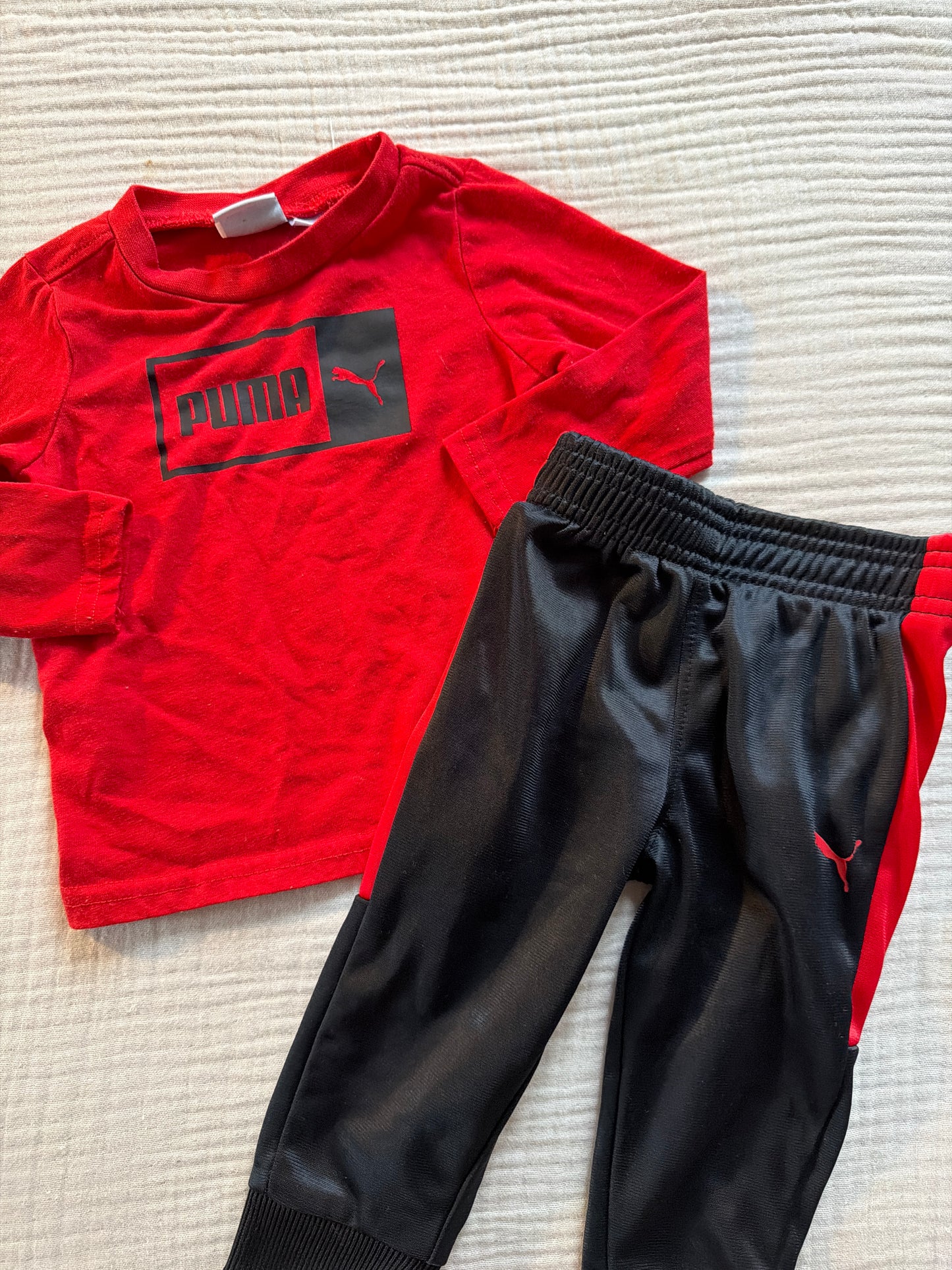 Ensemble puma 6-9 mois