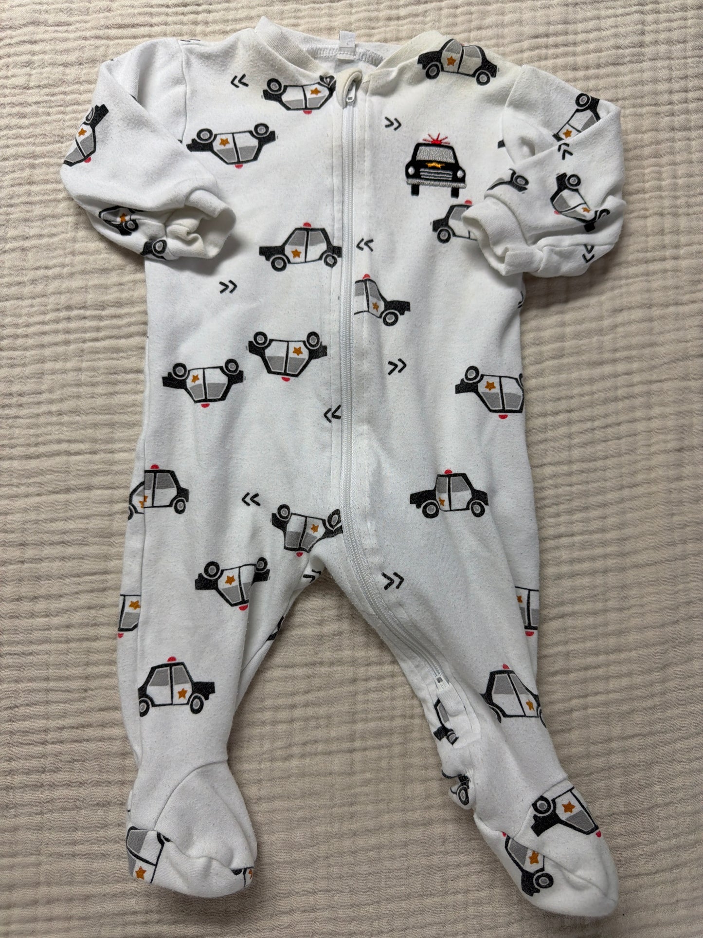 Pyjama pekkle 3 mois (taché au col)