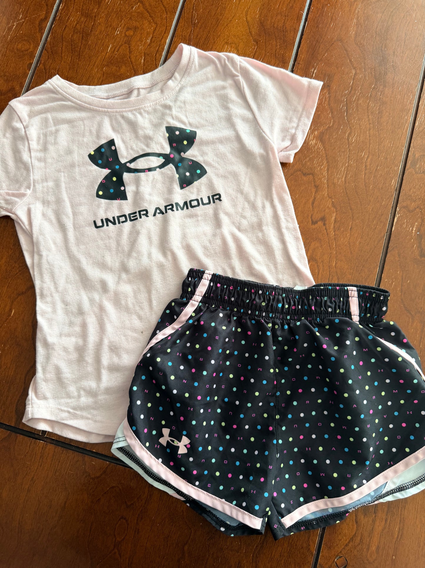 Ensemble Under Harmour 5 ans chandail mousseux