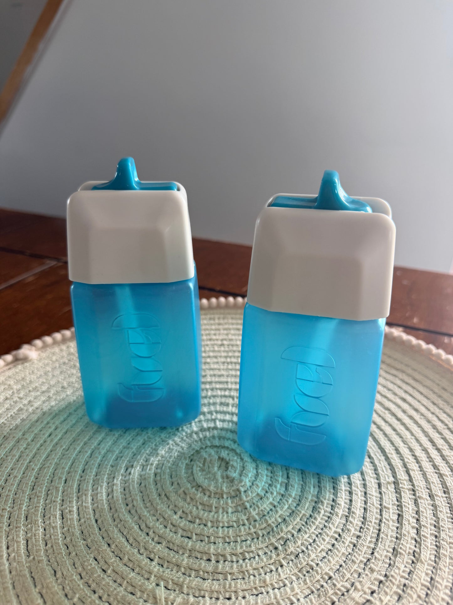 Deux bouteilles