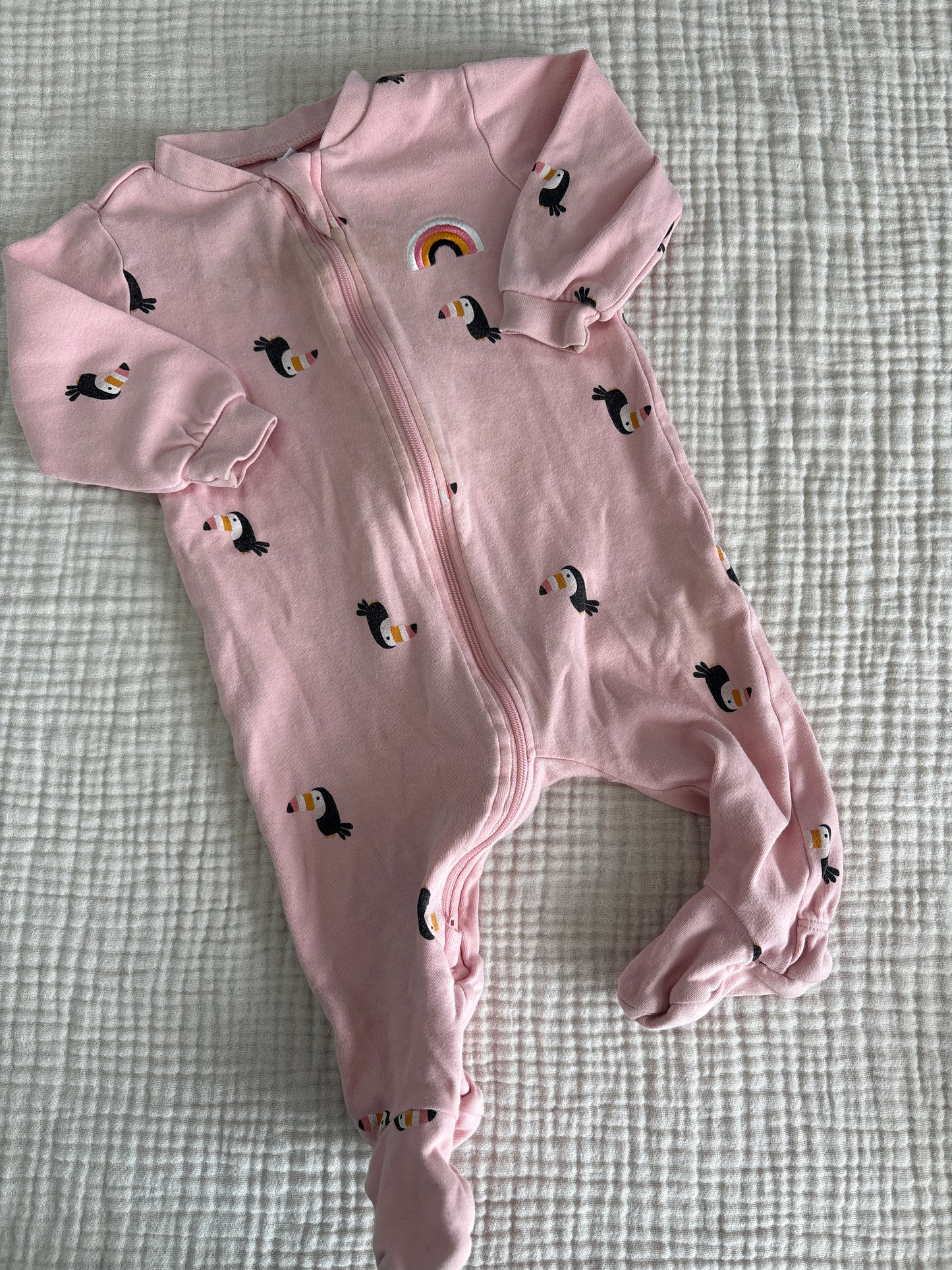 Pyjama Pekkle 6 mois taché au col
