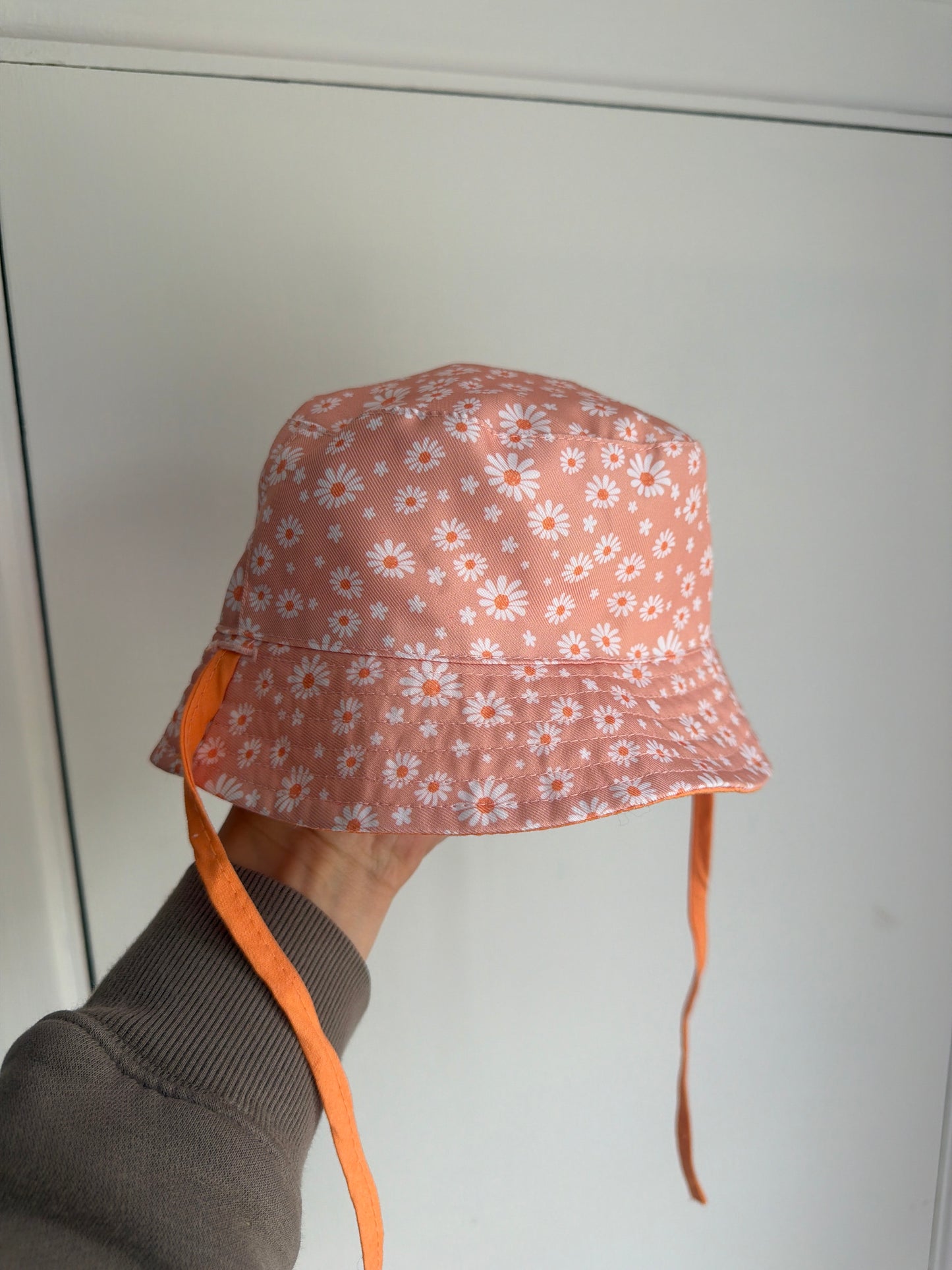 Chapeau réversible tag Small bébé