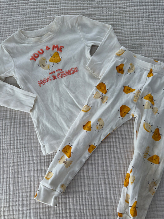 Pyjama carter’s 24 mois (imparfait) tache sur le col