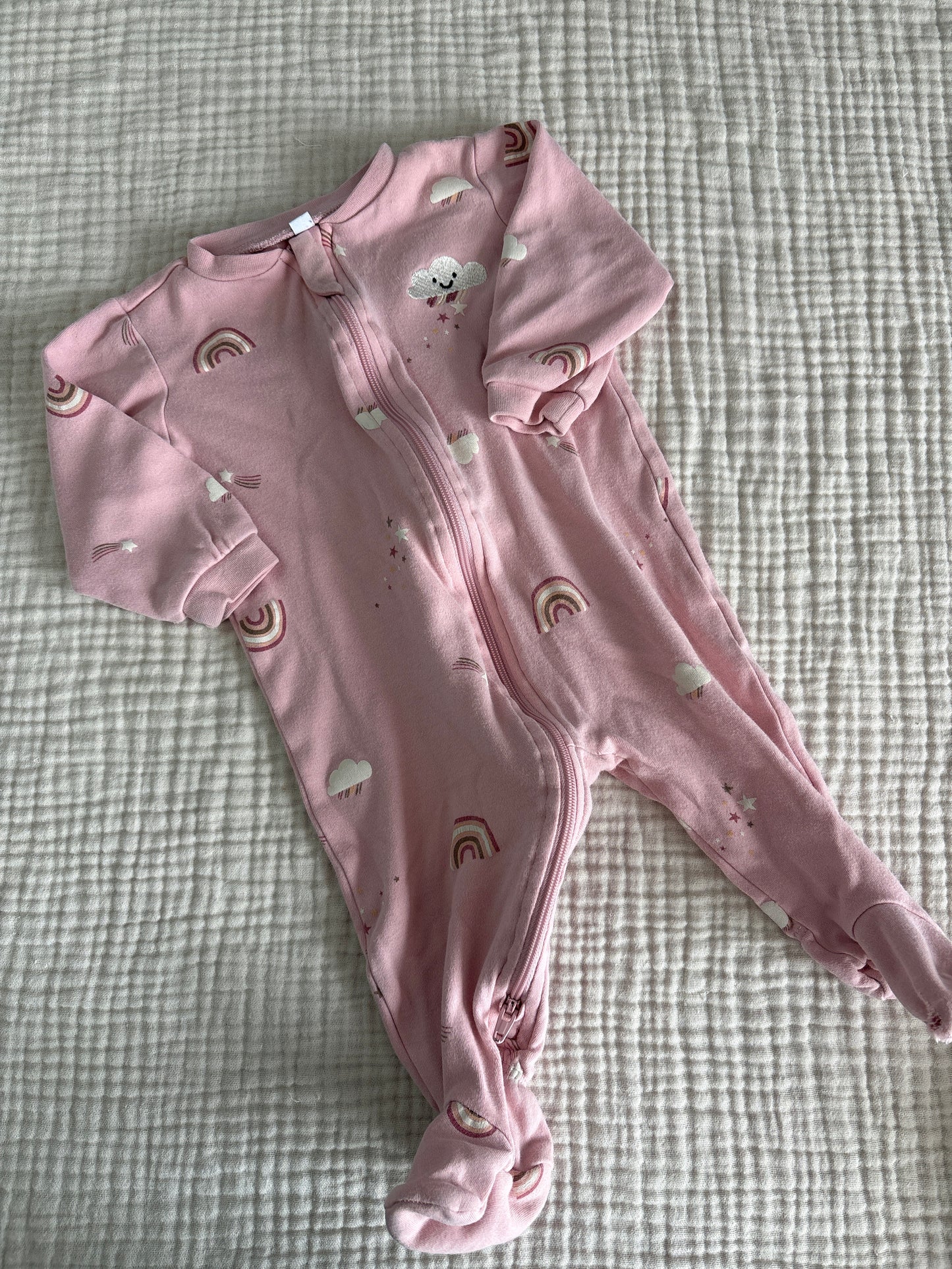Pyjama Pekkle 6 mois taché au col