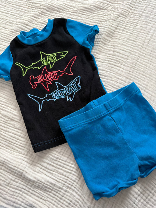 Pyjama court kirkland 2T