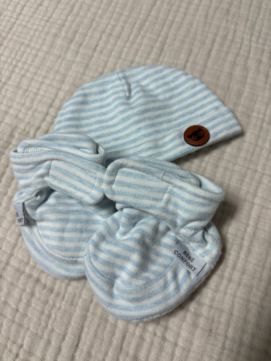 Chapeau et pantoufles bébé confort