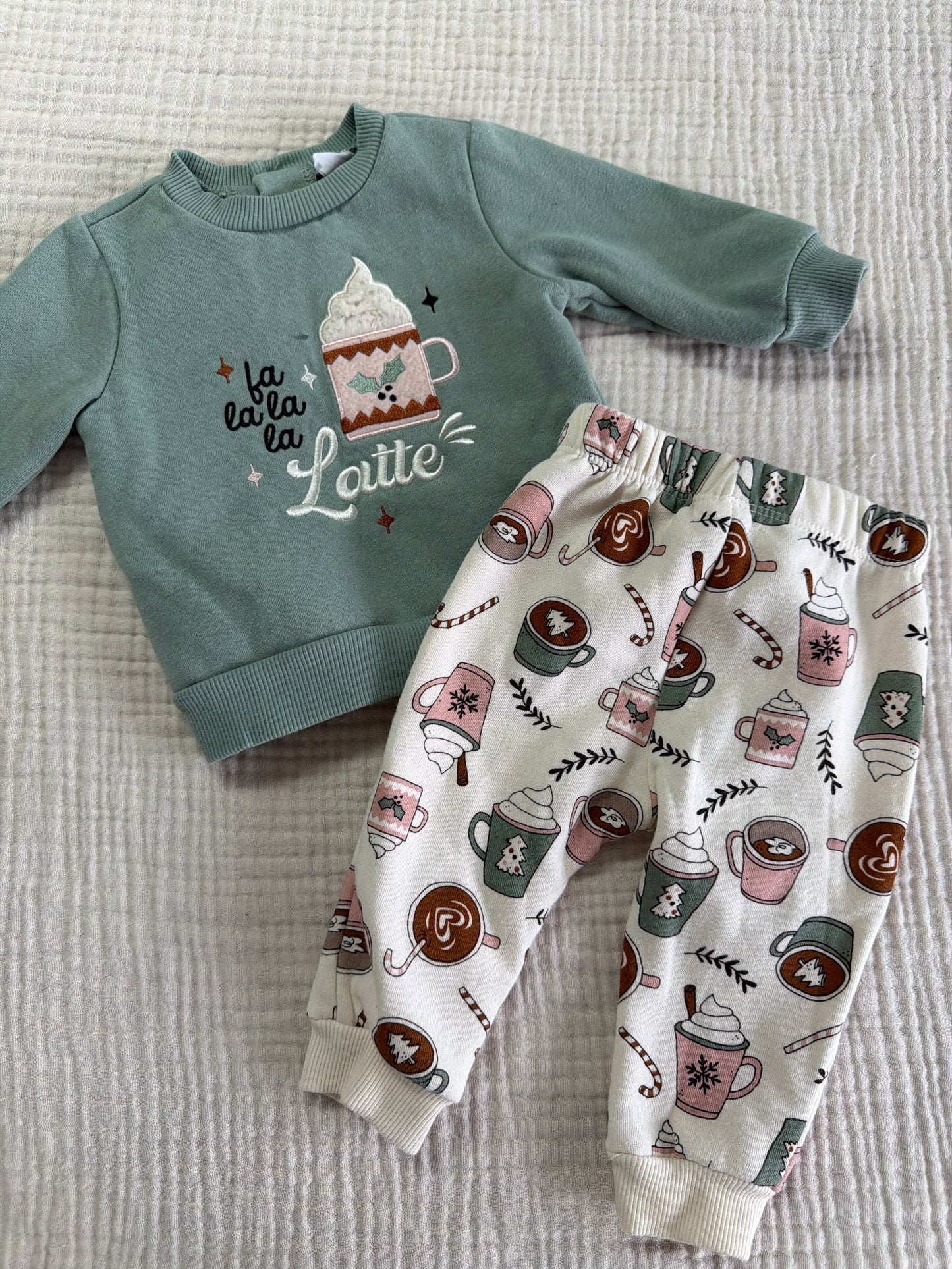 Ensemble PL baby 6 mois