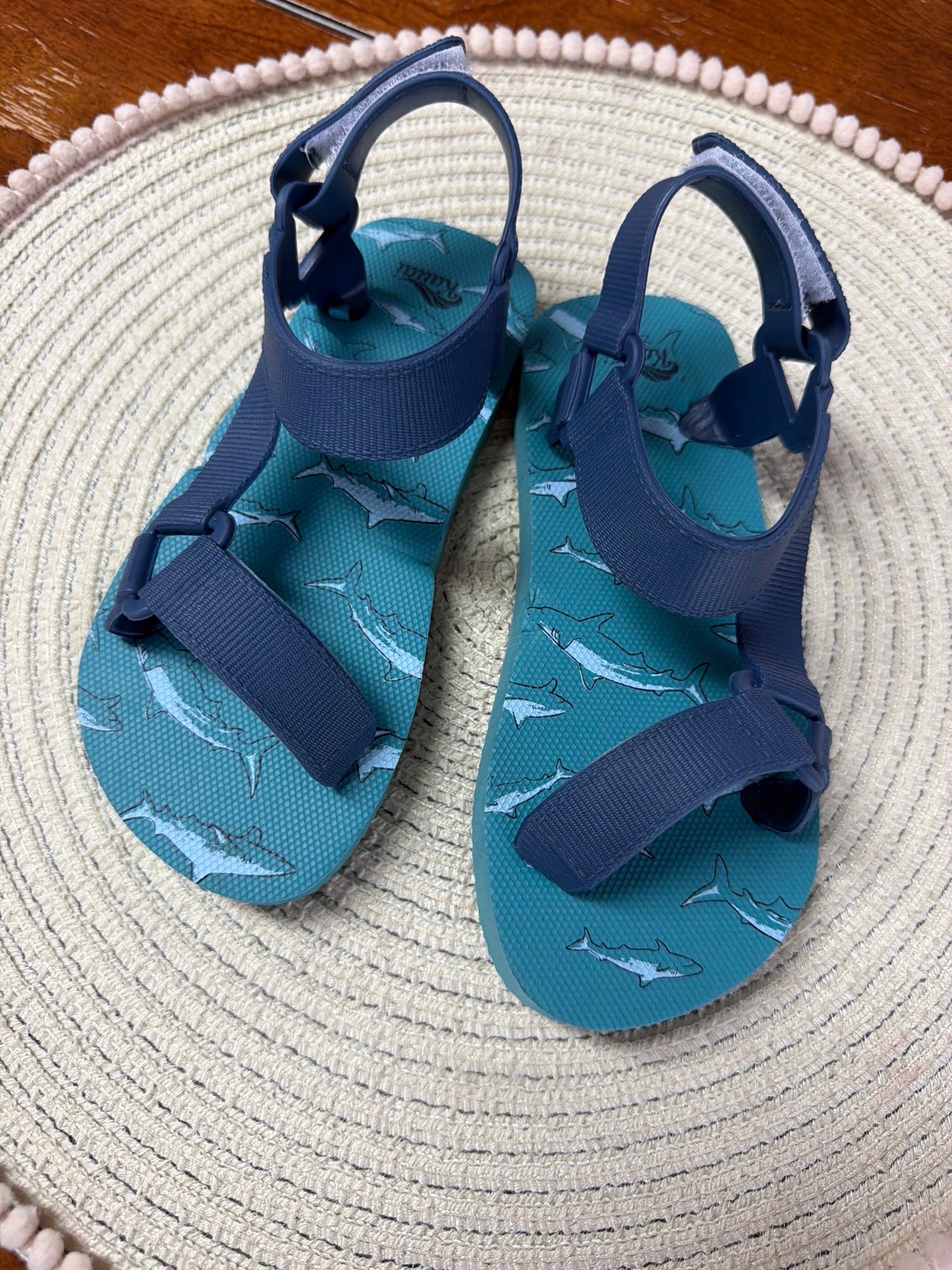 Sandales gr8-9