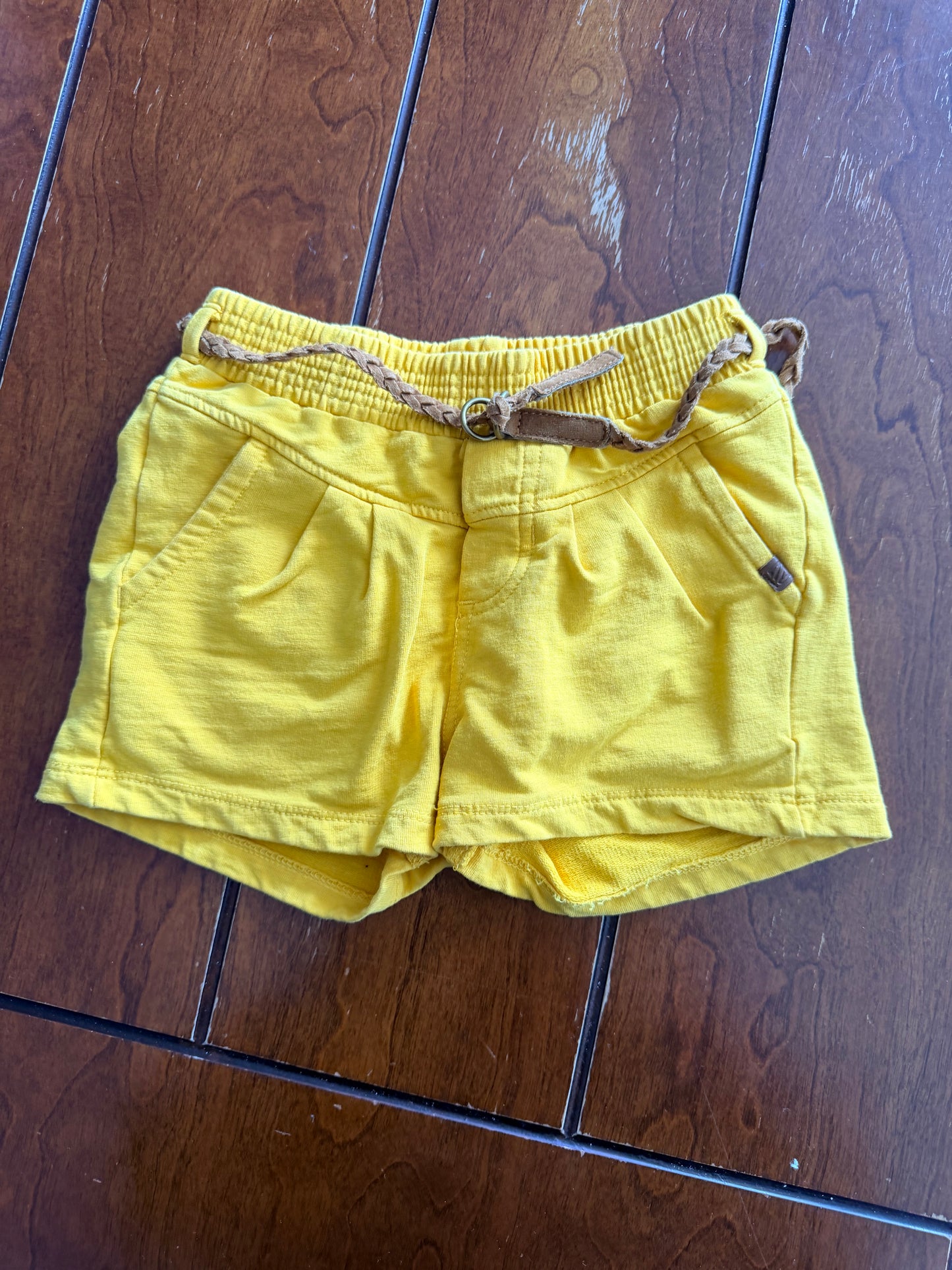 Short nano 4 ans