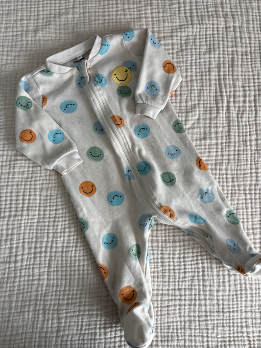 Pyjama Pekkle 6 mois taché au col