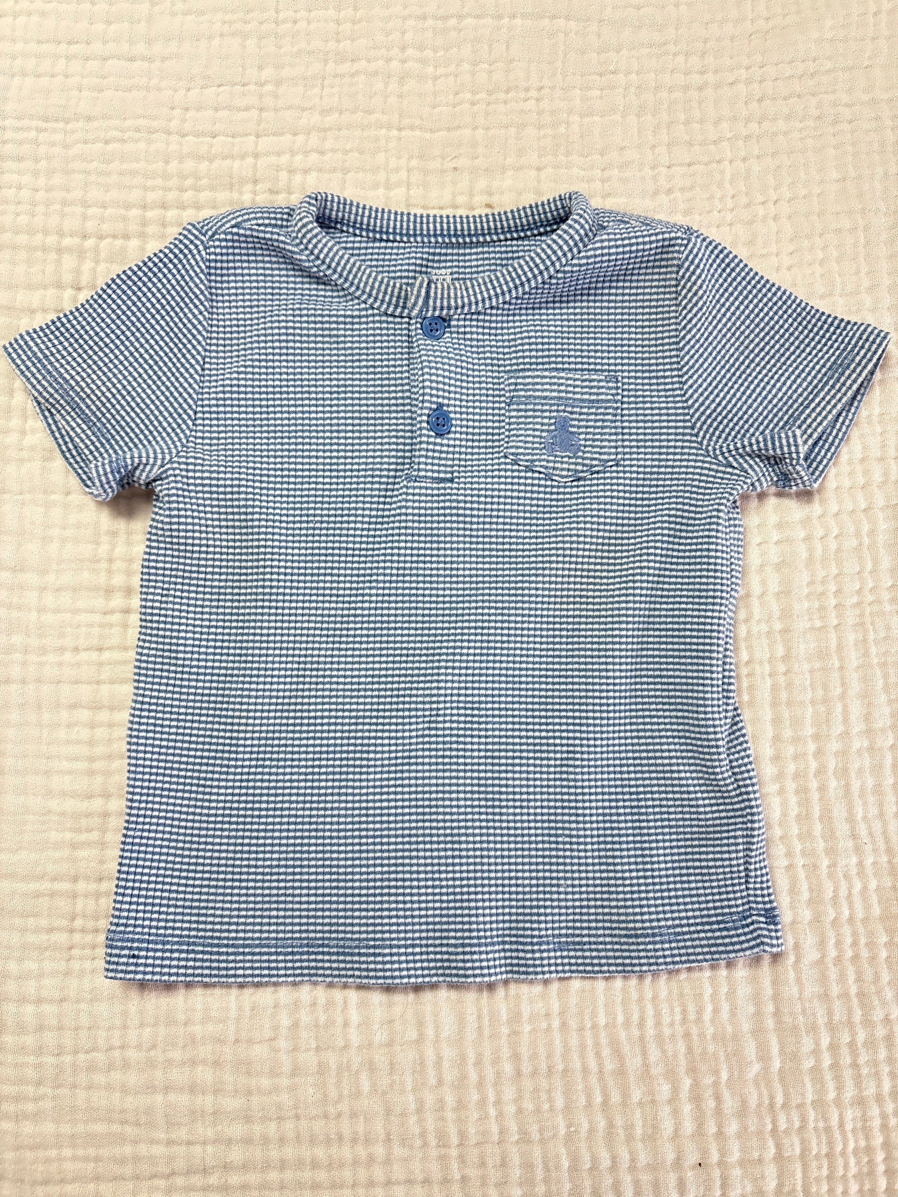 Chandail baby gap 18-24 mois (imparfait) voir photo