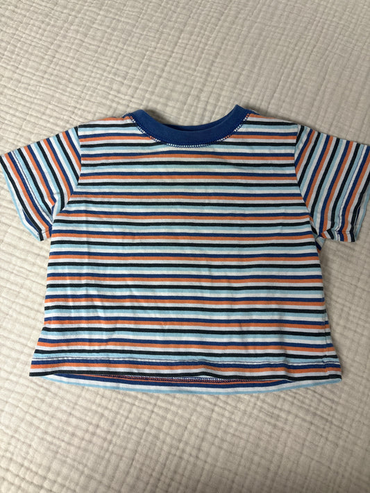 T-Shirt baby gap 6-12 mois