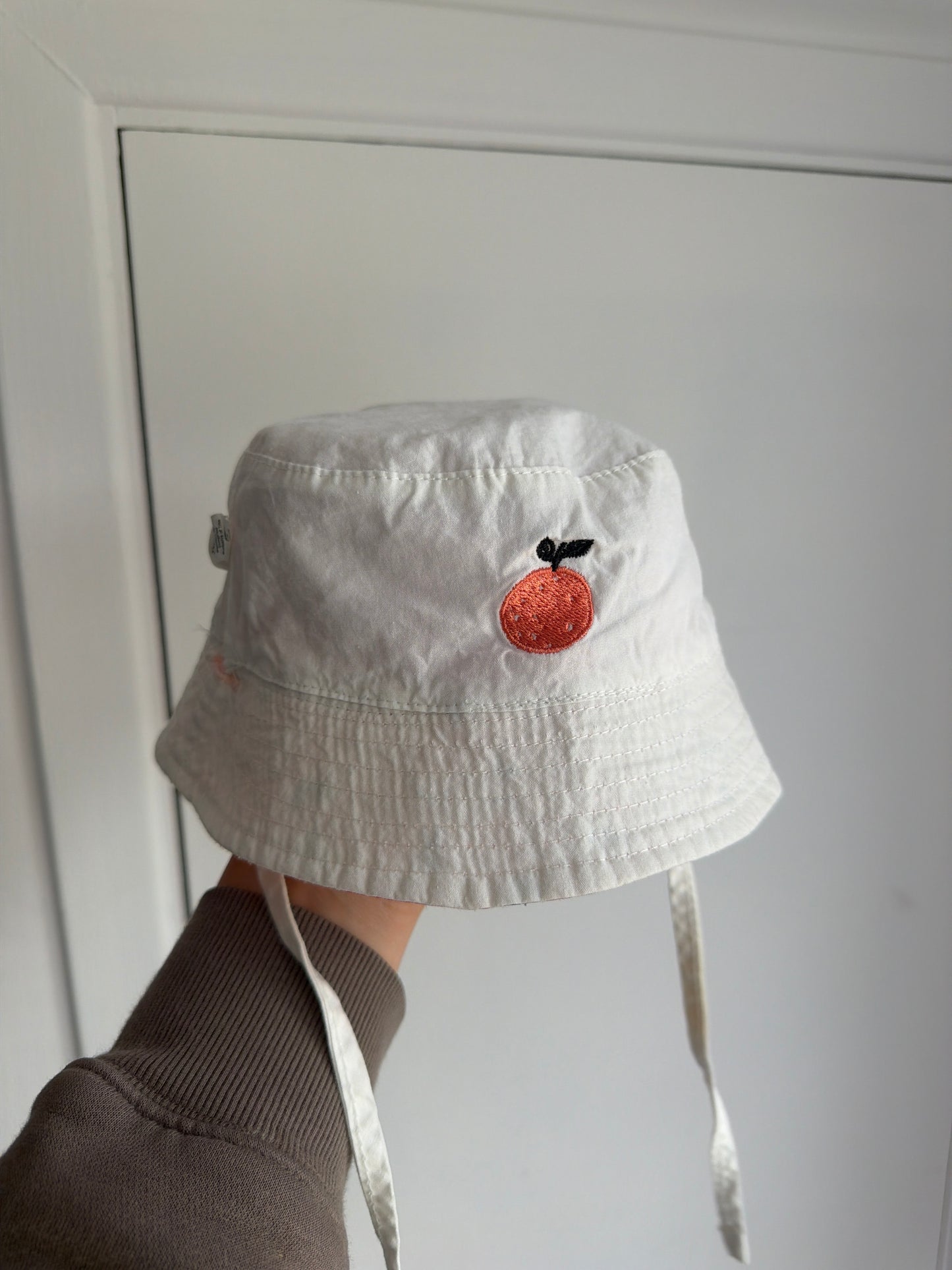 Chapeau réversible tag Small bébé
