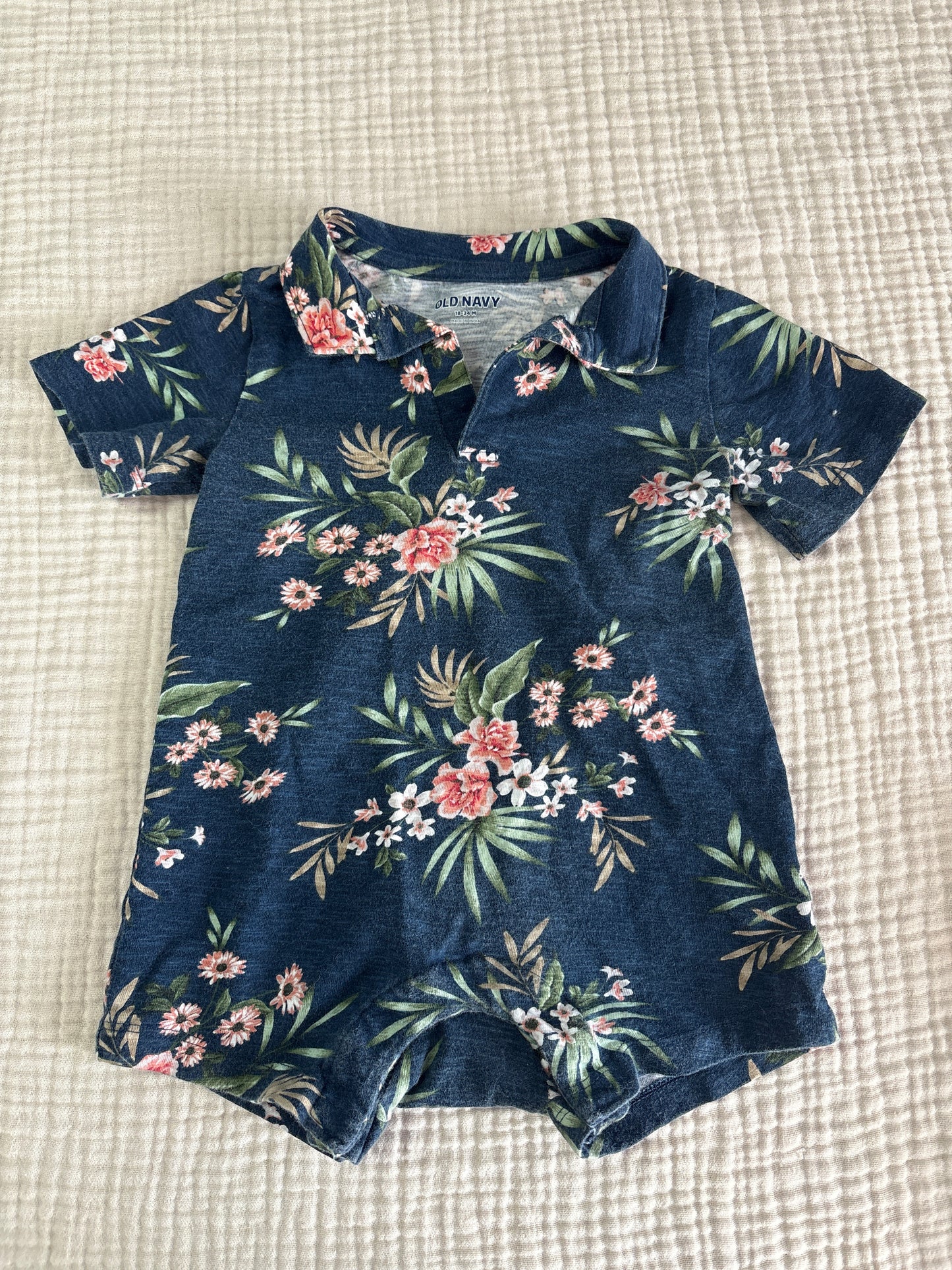 One pièce d’été Old Navy  18-24 mois